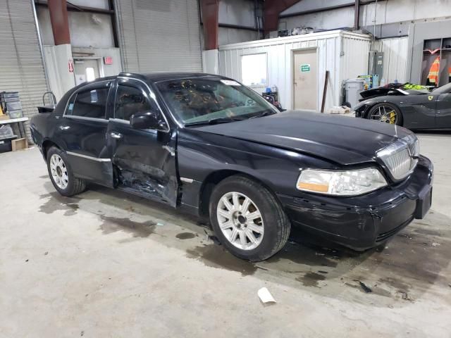 2011 Lincoln Town Car Signature Limited