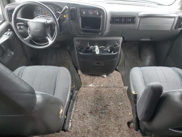 2002 Chevrolet Express G2500