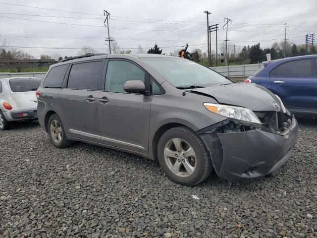 2014 Toyota Sienna LE