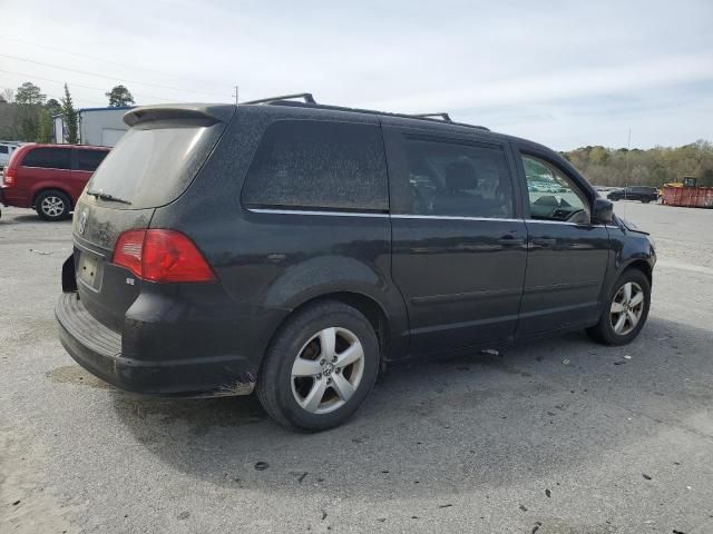 2011 Volkswagen Routan SE