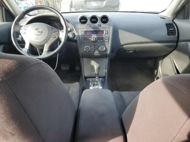 2010 Nissan Altima Base