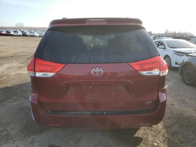 2011 Toyota Sienna XLE