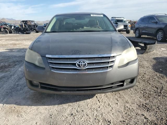 2005 Toyota Avalon XL