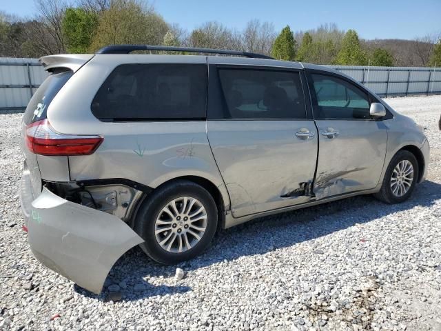 2015 Toyota Sienna XLE