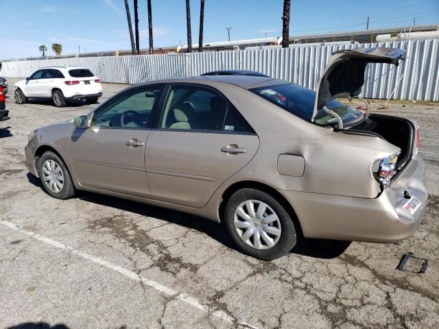 2005 Toyota Camry LE