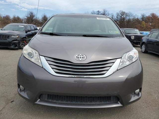 2011 Toyota Sienna XLE