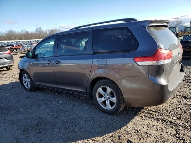 2011 Toyota Sienna LE