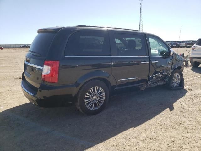 2015 Chrysler Town & Country Touring L