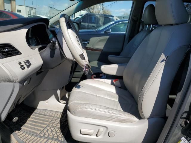 2011 Toyota Sienna XLE