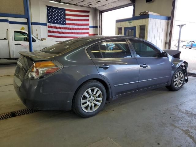 2010 Nissan Altima Base