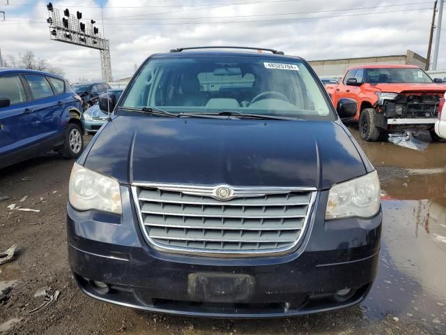 2010 Chrysler Town & Country Touring