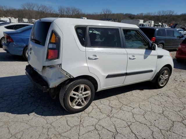 2011 KIA Soul +