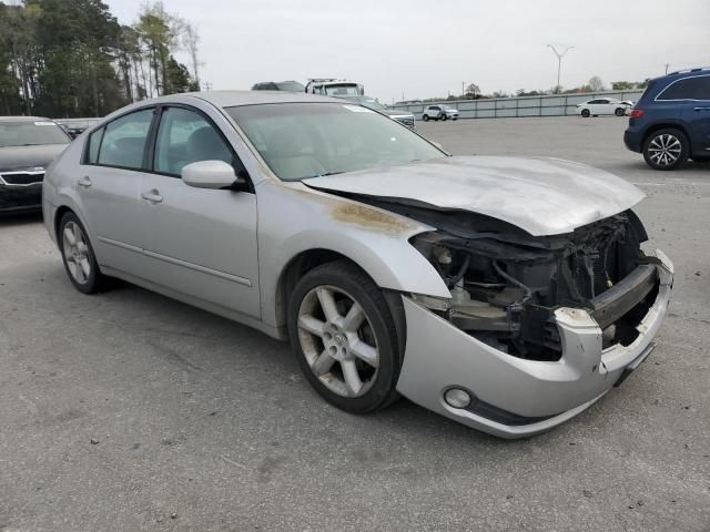 2005 Nissan Maxima SE