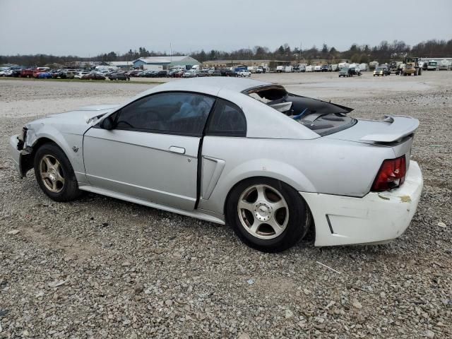 2004 Ford Mustang