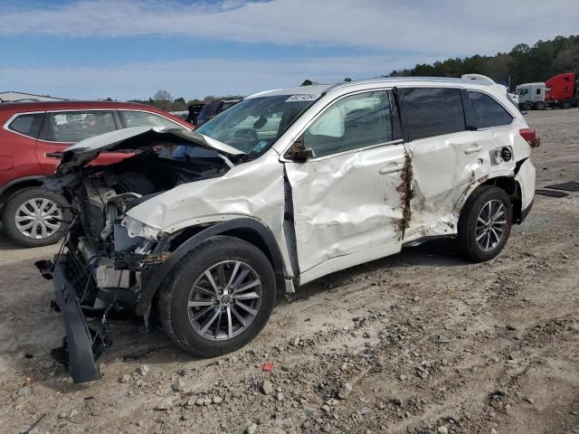 2018 Toyota Highlander SE