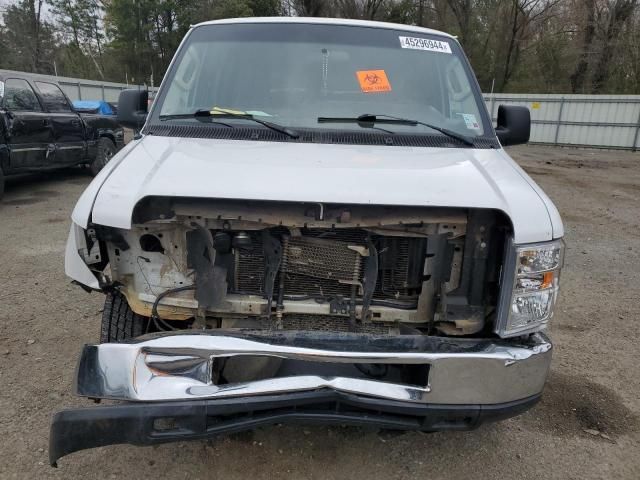 2011 Ford Econoline E350 Super Duty Wagon