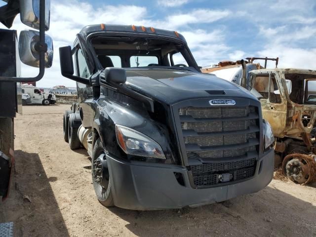 2017 Freightliner Cascadia 125