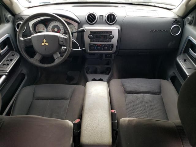 2006 Mitsubishi Raider Durocross