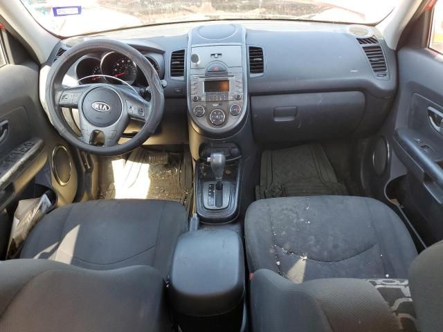 2010 KIA Soul +