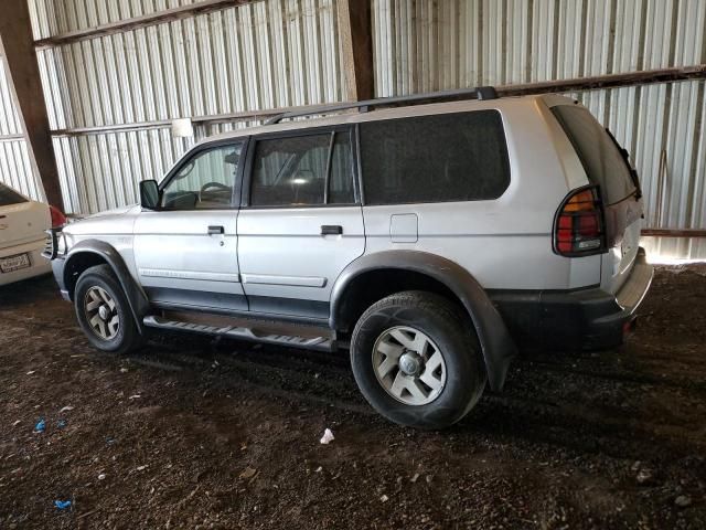 2002 Mitsubishi Montero Sport XLS