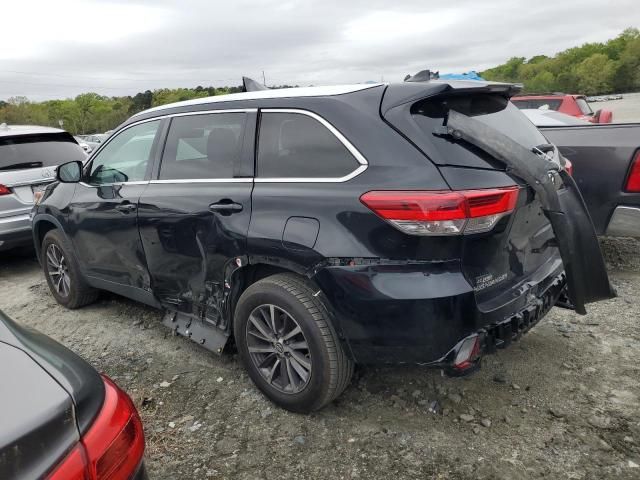 2019 Toyota Highlander SE