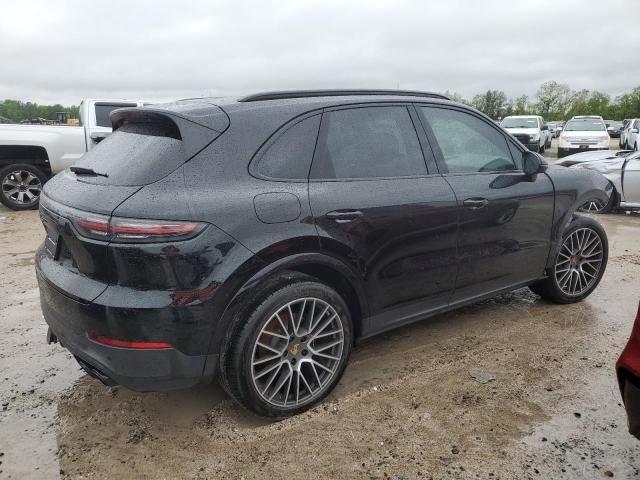 2023 Porsche Cayenne Base