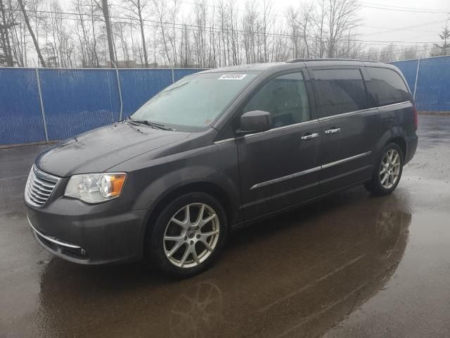 2015 Chrysler Town & Country Touring L