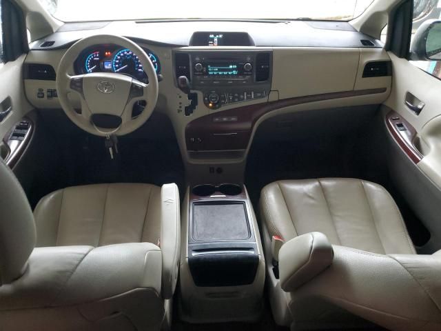 2014 Toyota Sienna XLE