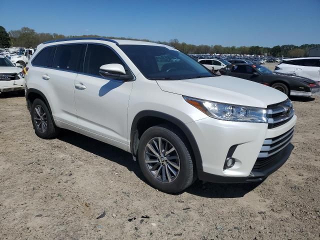 2018 Toyota Highlander SE