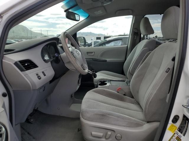 2011 Toyota Sienna LE