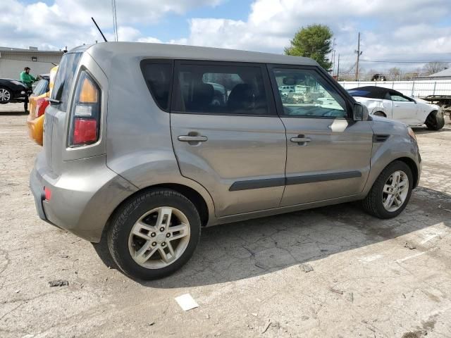 2011 KIA Soul +