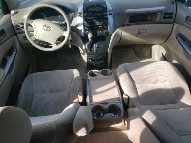 2006 Toyota Sienna CE