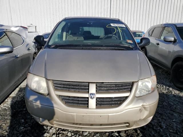 2005 Dodge Grand Caravan SE