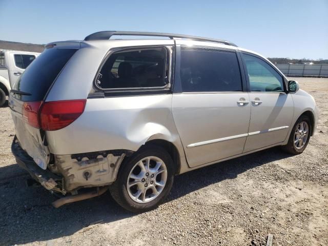 2005 Toyota Sienna XLE