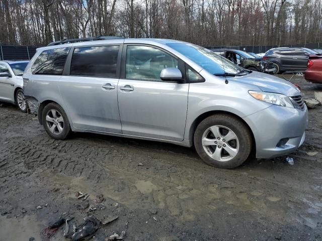 2013 Toyota Sienna LE