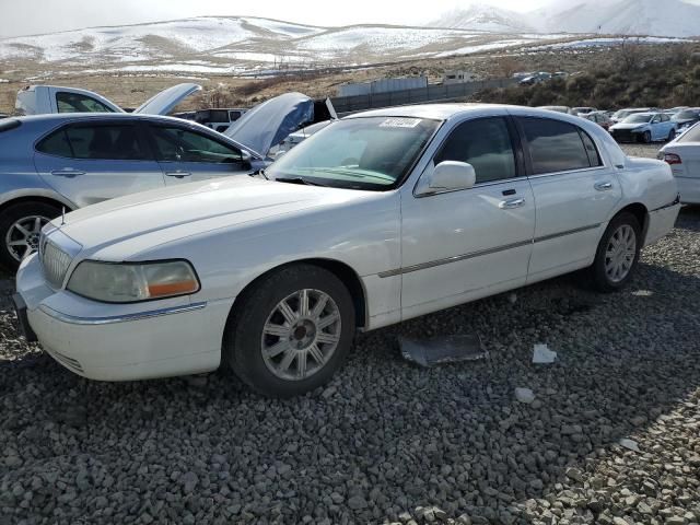 2007 Lincoln Town Car Signature Limited