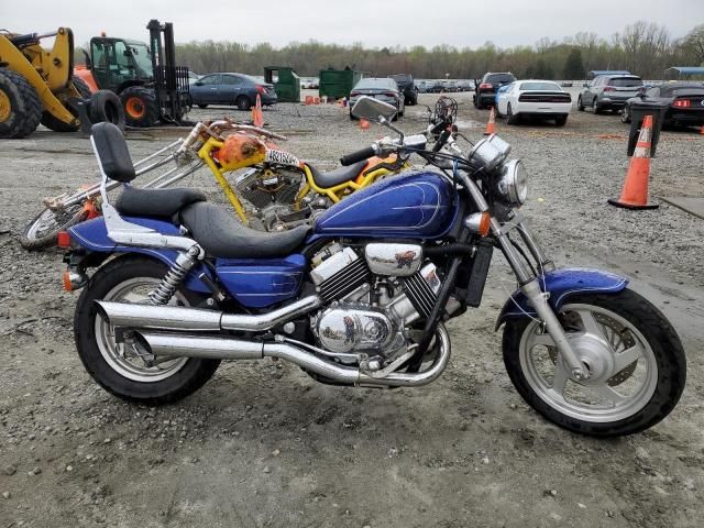 2001 Honda VF750 C