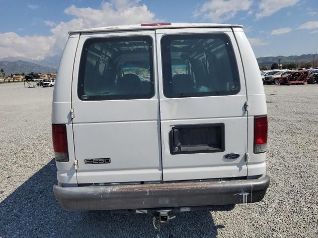 2004 Ford Econoline E250 Van