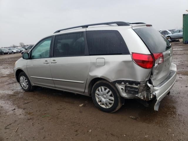 2005 Toyota Sienna CE