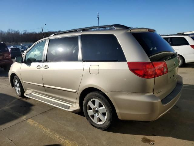 2010 Toyota Sienna CE