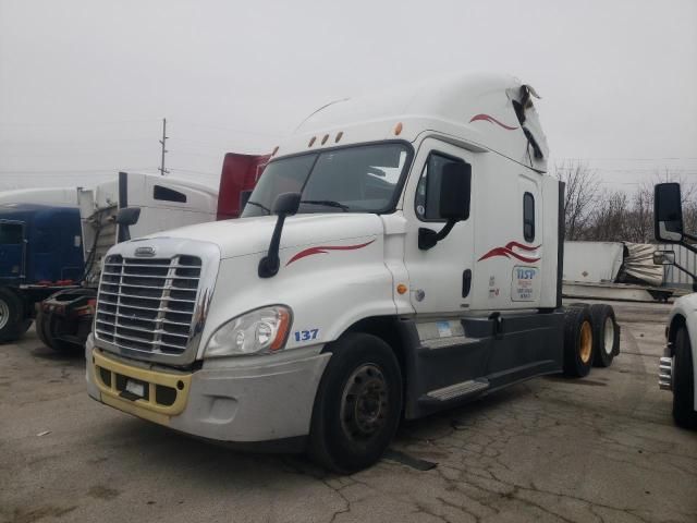 2016 Freightliner Cascadia 125