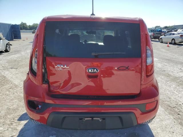 2013 KIA Soul +