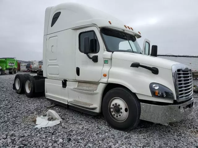 2018 Freightliner Cascadia 125