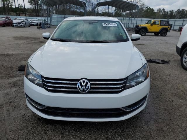 2014 Volkswagen Passat SE