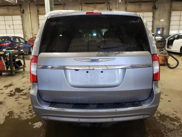 2015 Chrysler Town & Country Touring L