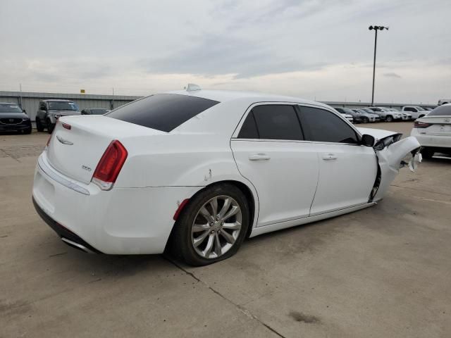 2017 Chrysler 300 Limited