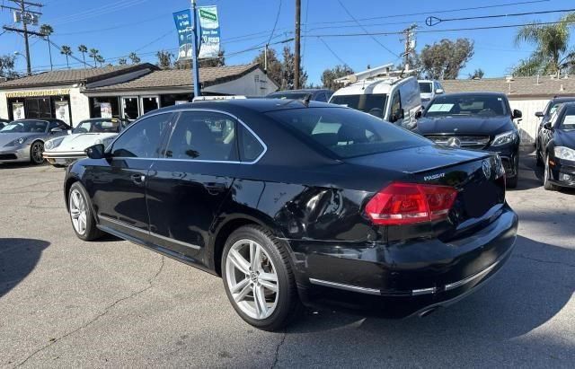 2012 Volkswagen Passat SEL