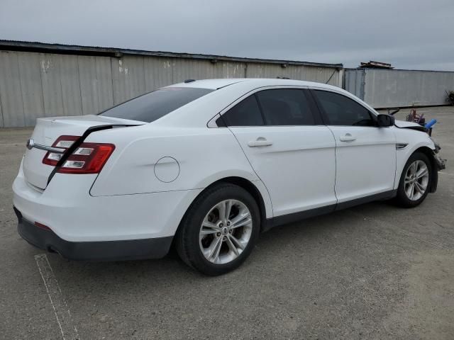 2017 Ford Taurus SE