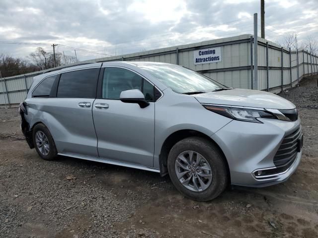 2023 Toyota Sienna XLE