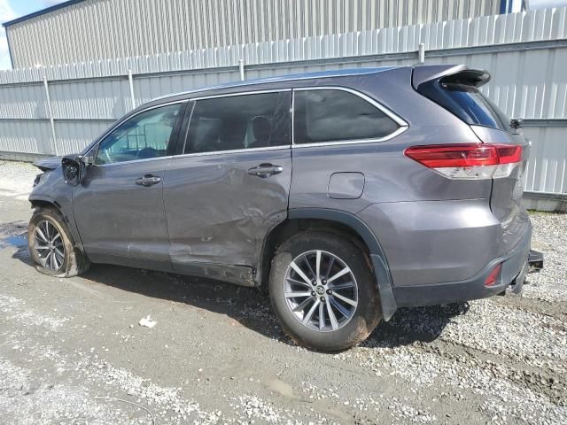 2019 Toyota Highlander SE